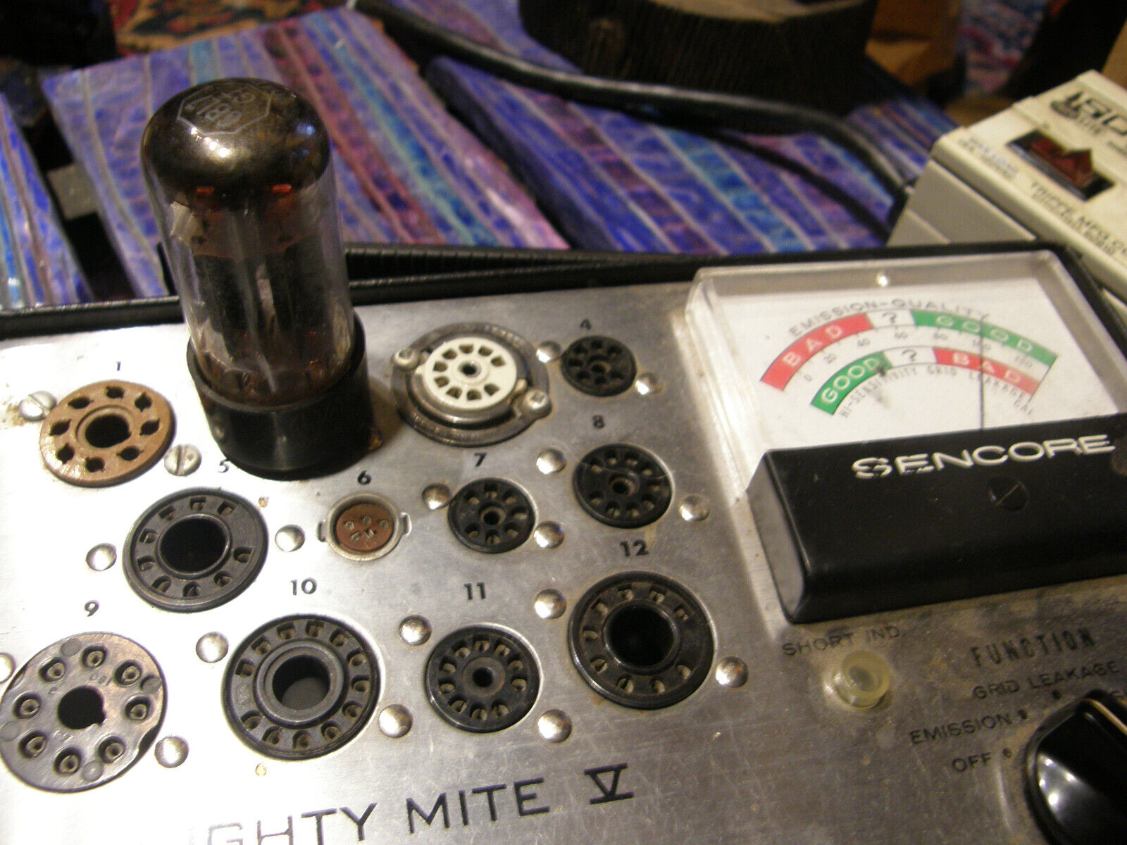 Picture 4 of 5