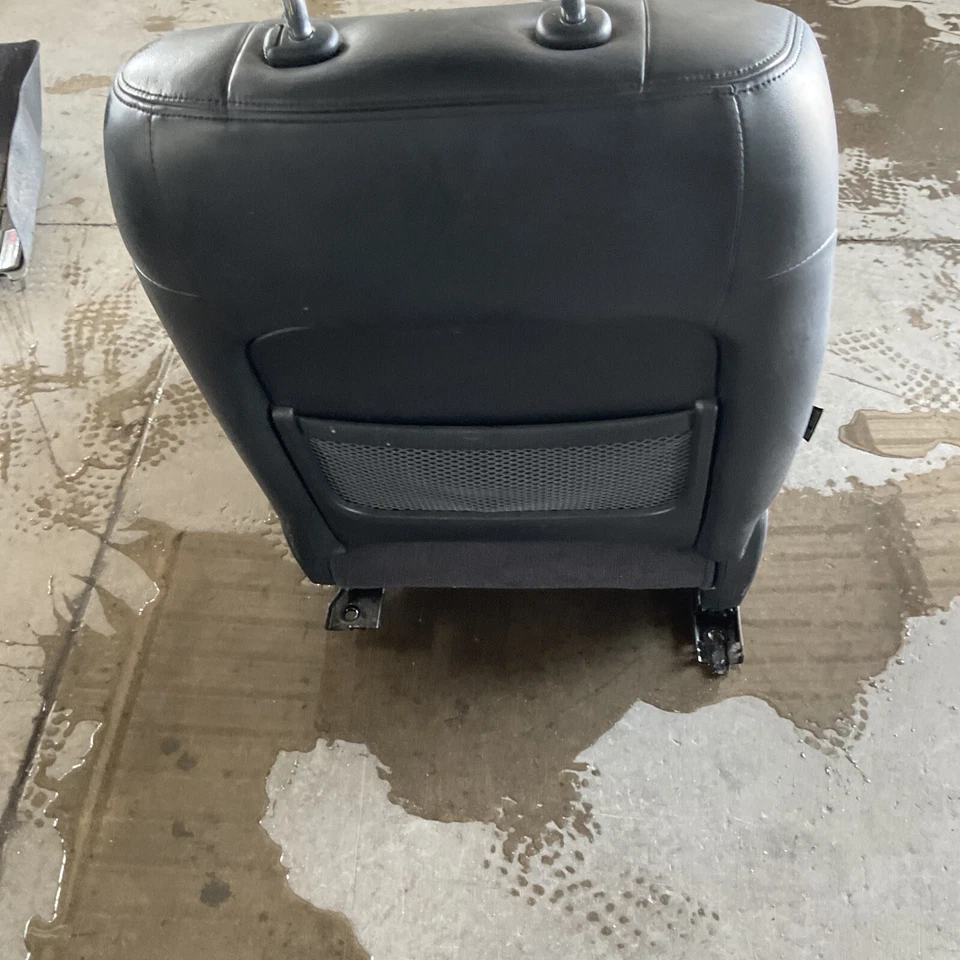 Assento dianteiro direito 07-13 Infiniti G35 G37 Sedan 87611-JK60A 87300-JK64A - Imagem 3 de 4