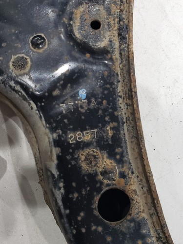 2018 Chevrolet Cruze front right control arm - Picture 3 of 3