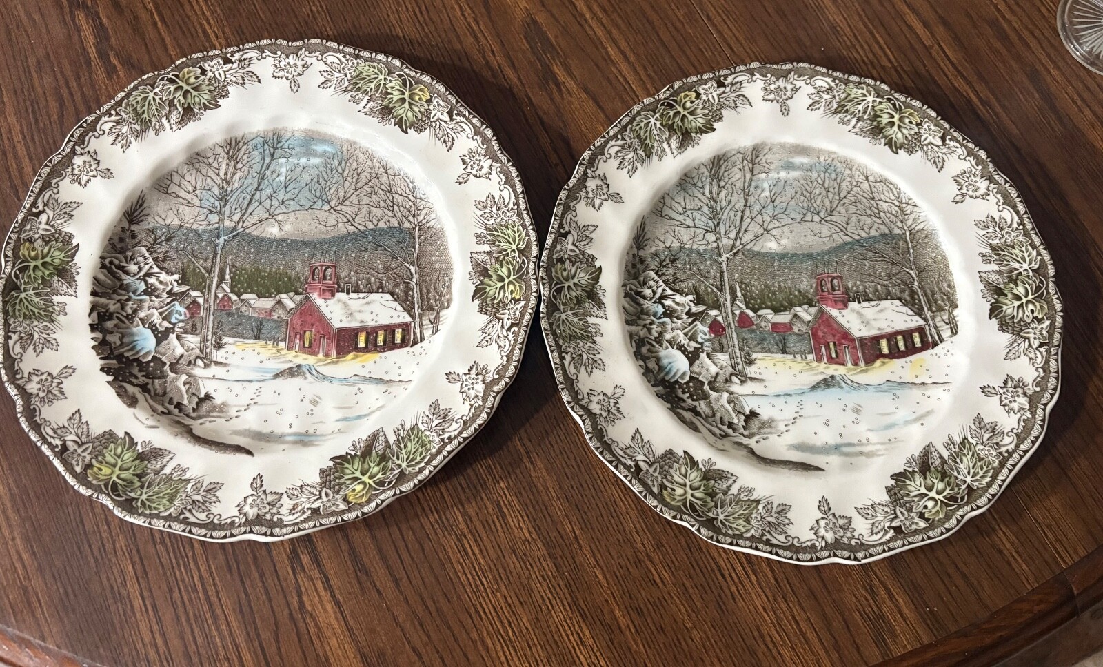 SIX JOHNSON BROS DINNER PLATE 