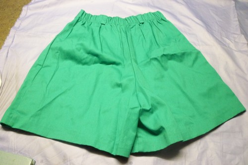 Uniforme Pantalones Cortos Verdes Girl Scouts Talla 12 Plisados En Buen Estado - Imagen 2 de 4