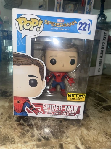 Funko Pop! Vinyl: Marvel - Spider-Man - Hot Topic (Exclusive) #221