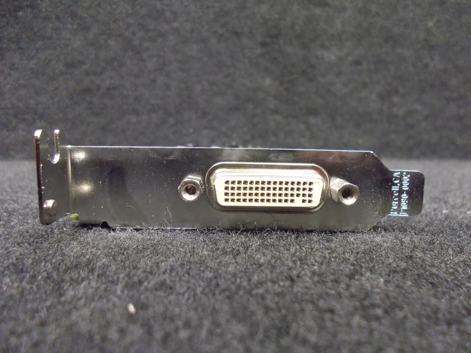 Nvidia Quadro NVS285 Dell p383, Graphic Card, 128 MB, Pci-E, DMS-59. #K-404-10 - Image 4 of 4