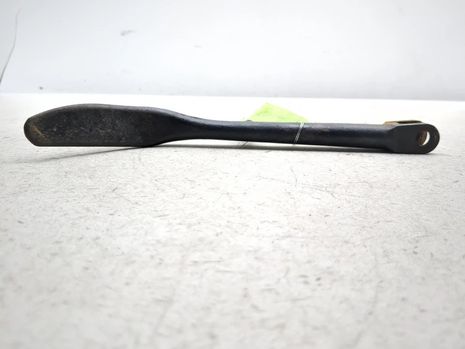 06-16 Kawasaki Vulcan 900 VN900C Soporte de cabra lateral Foto 3 de 4