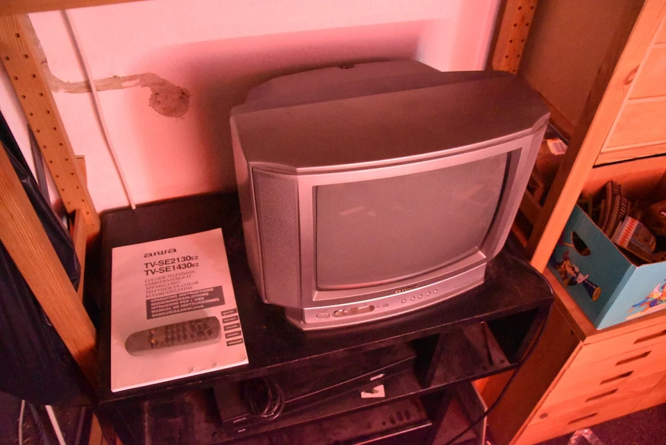 Aiwa CRT TV-1430cz 14 Zoll Stereo - Bild 2 von 2