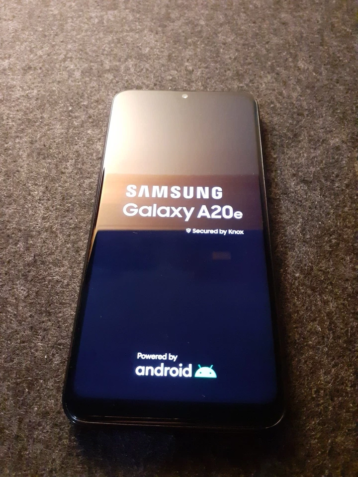 Samsung Galaxy A20e · 32GB, photo 4 of 5