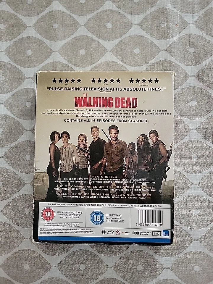 The Walking Dead: The Complete Third Season [Limited Edition] (Blu-ray, 2012) - Image 3 of 4