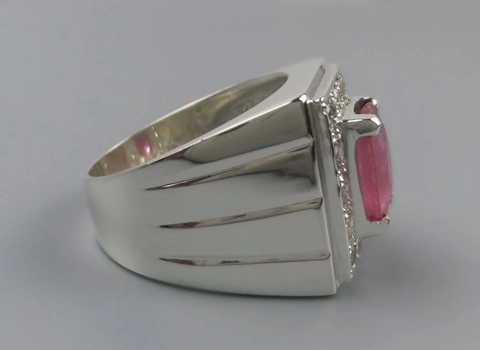 Elegante anillo cuadrado Yaqoot hecho a mano de plata esterlina 925 rubí rojo natural para hombre Foto 2 de 4