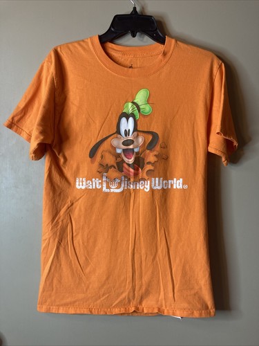 Walt Disney World Goofy Orange Short 