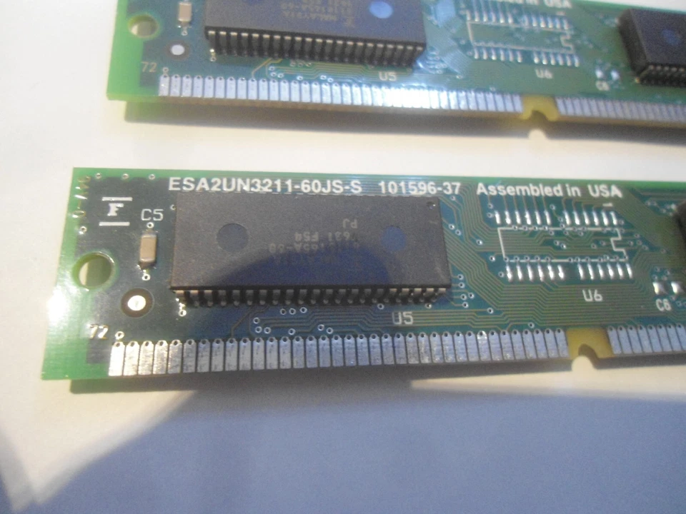 LOTTO 2 MODULI EDO RAM  8 MB  60NS - 72 PIN - Immagine 3 di 4