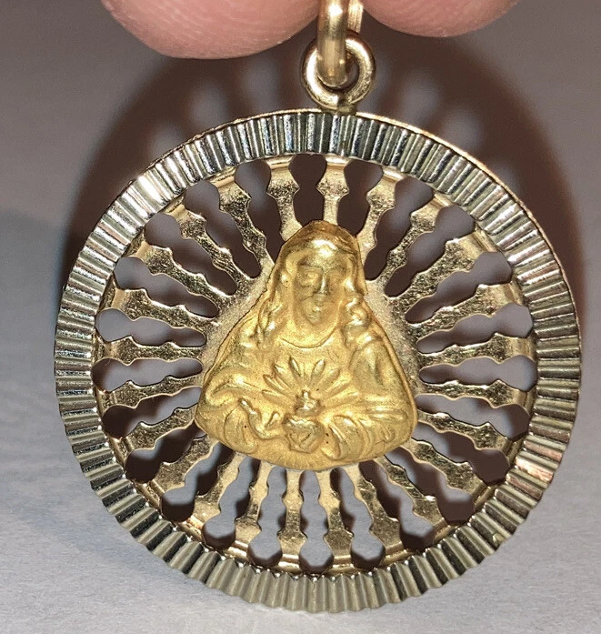 18k jesus pendant deals