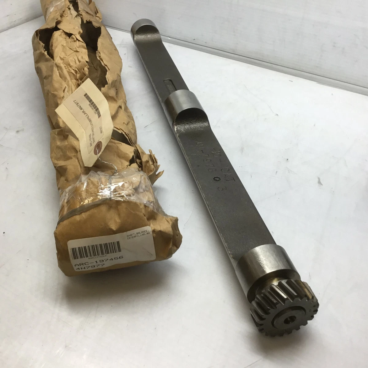 Caterpillar 4N-7977 SHAFT ASSEMBLY (Replaced by 486-6738) CAT  