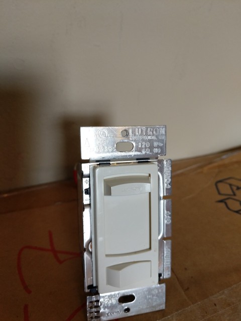 Lutron CTCL-153P-WH Skylark Contour 150-Watt Multi-Location CFL/LED