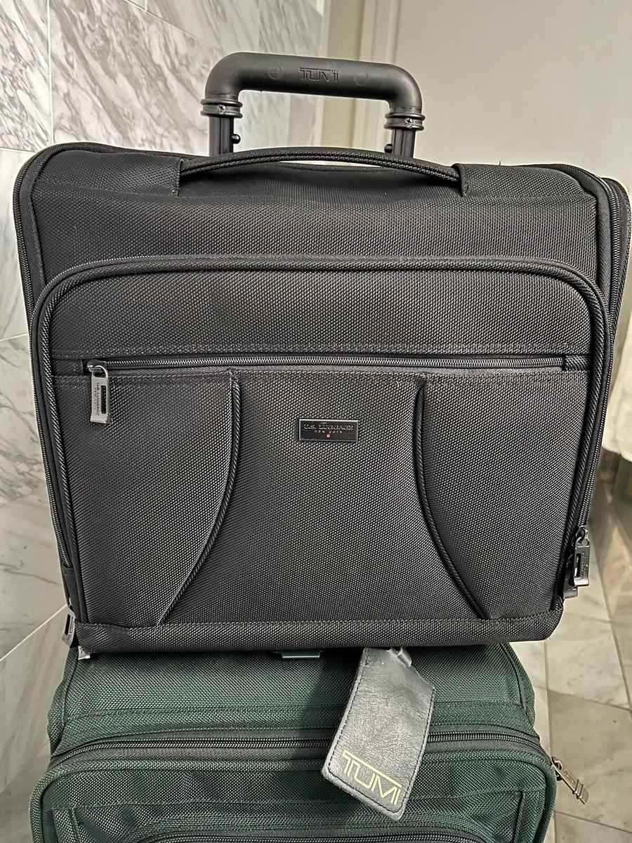 U.S. LUGGAGE New York ballistic nylon laptop crossbody Bag Luggage Topper 16