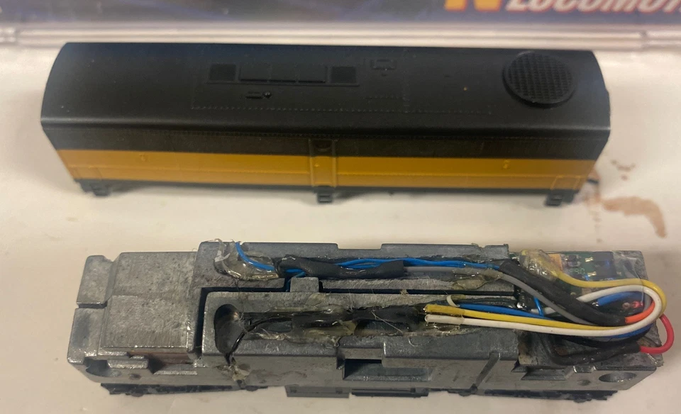 N Scale NCE DCC Equipped Custom Spokane Seattle Washington SP&S FB-1 Locomotive - Image 2 of 4