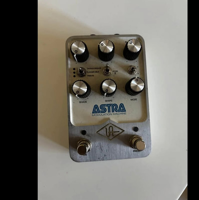 Universal Audio UAFX ASTRA Modulation Machine Pedal