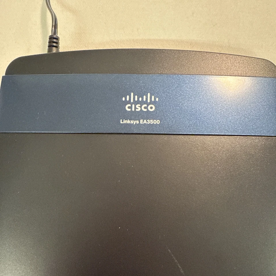 Linksys EA3500 450 Mbps 4-Port Gigabit Wireless N Router Used Works - Image 2 of 4
