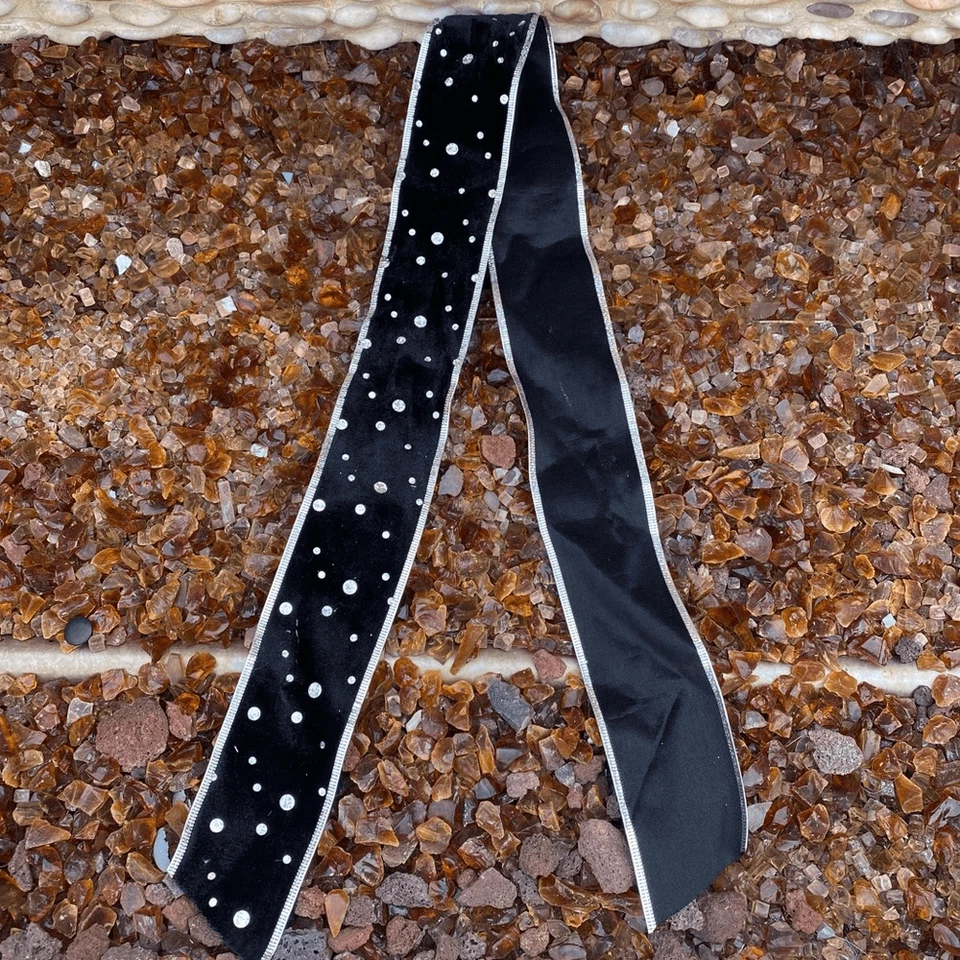 New Black Velvet Silver Sequin Pre-Cut Wire Ribbon. Various Sizes 22 pieces. - Image 2 of 4