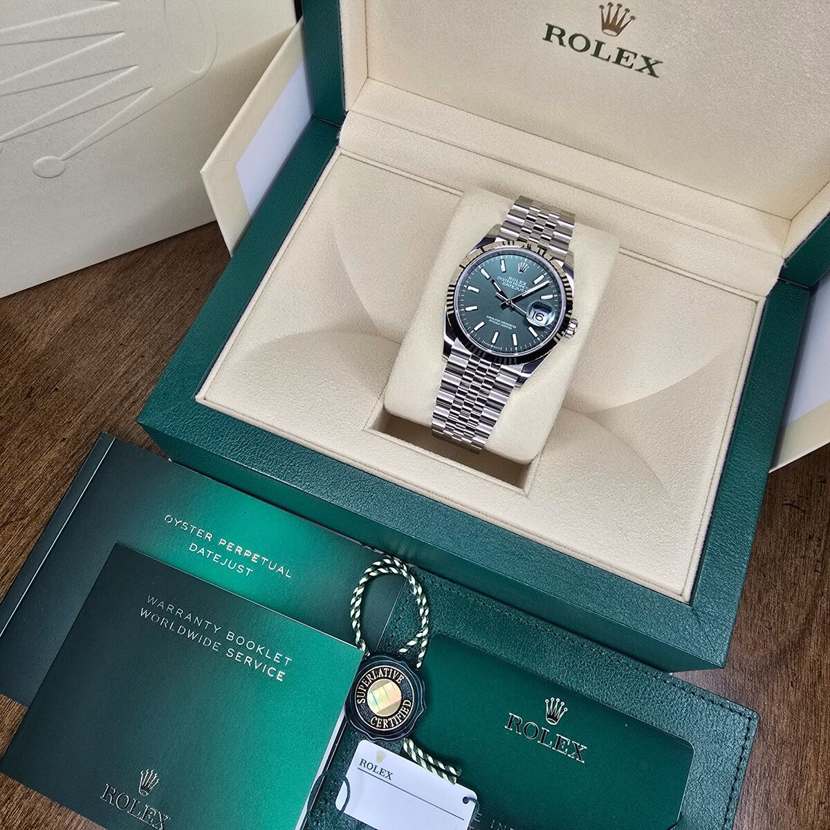 2025 UNWORN ROLEX DATEJUST 36MM 126234 MINT GREEN FLUTED 2025 UNWORN ROLEX DATEJUST 36MM 126234 MINT GREEN FLUTED