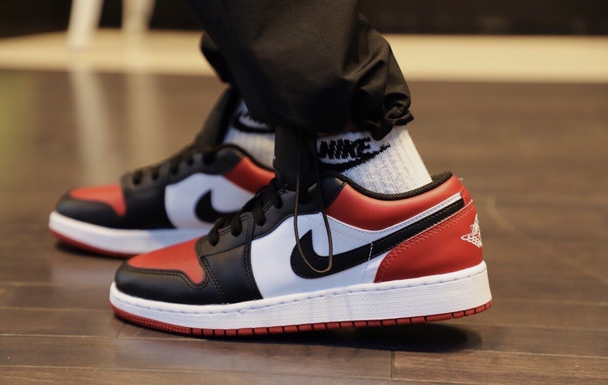靴 Nike Air Jordan 1 Low Bred Toe 26.5 NIKE AIR JORDAN 1 RETRO LOW BRED TOE price $97.50