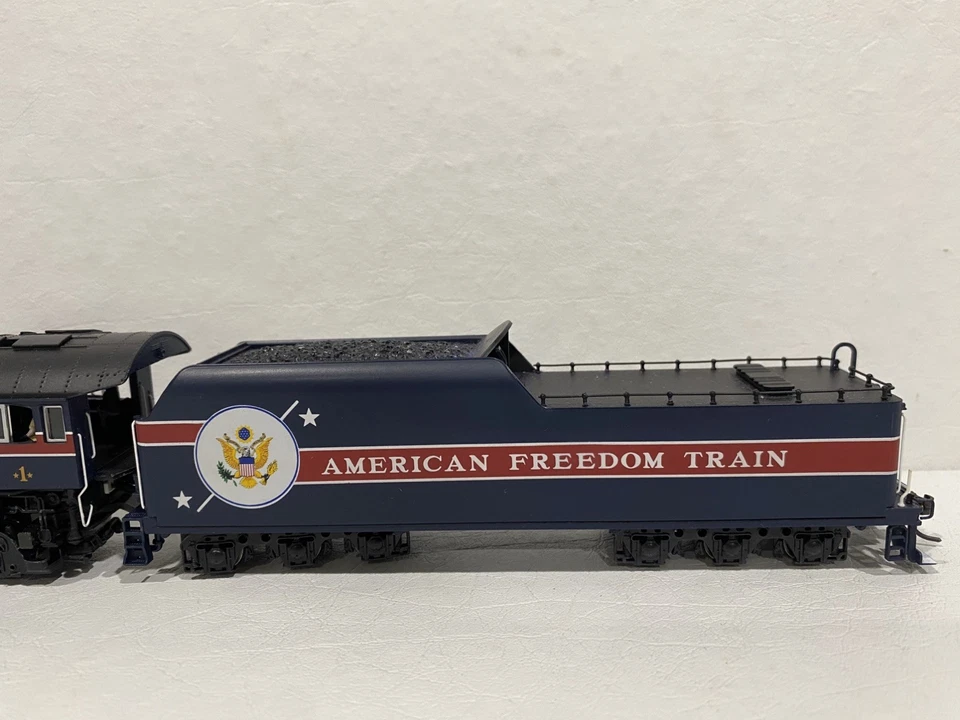 Precision Craft Models #590 HO Scale Reading 4-8-4 T1 American Freedom Train - Image 3 of 4