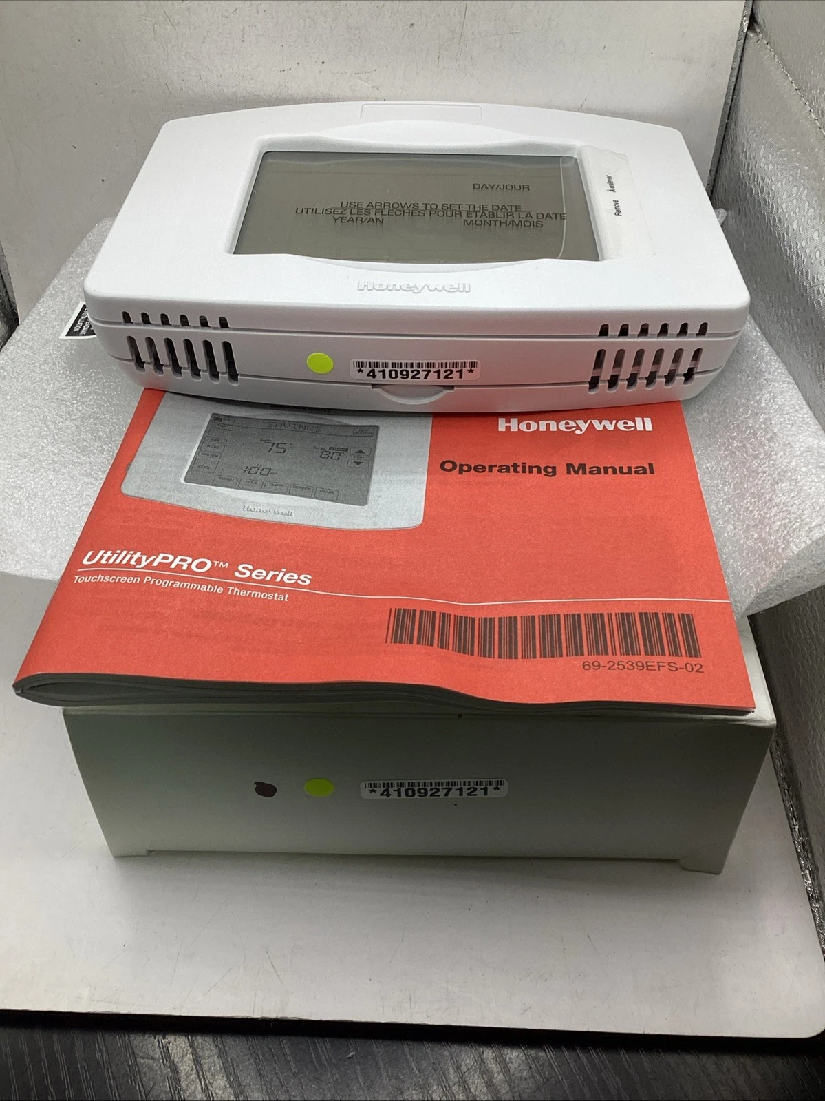 Honeywell UtilityPro Series TH8320UP1011 Touchscreen Programmable Thermostat New
Opens in a new wind