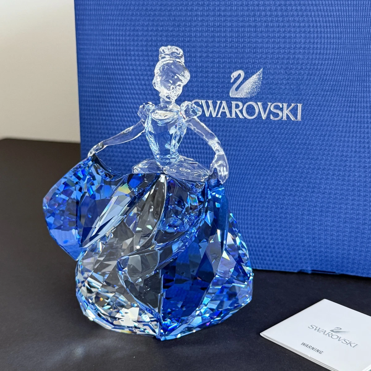 Swarovski Disney Limited Edition 2015 Cinderella Figurine