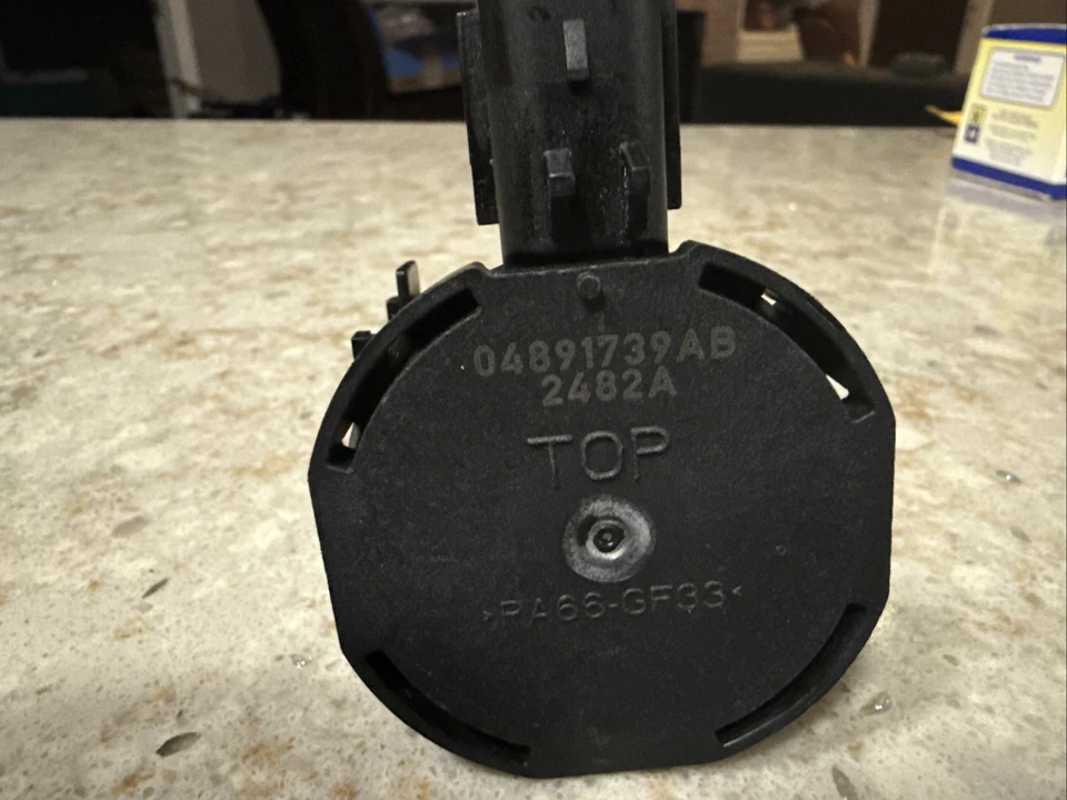 Electroválvula de purga lineal de bote de vapor APDTY 138702 Foto 2 de 4