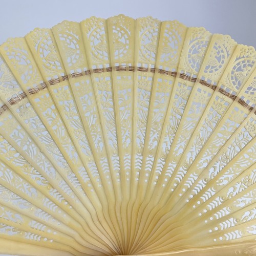 Vintage Celluloid Hand Fan Pierced Lace Design 1950s-60s Dancing Lady Motif 7”