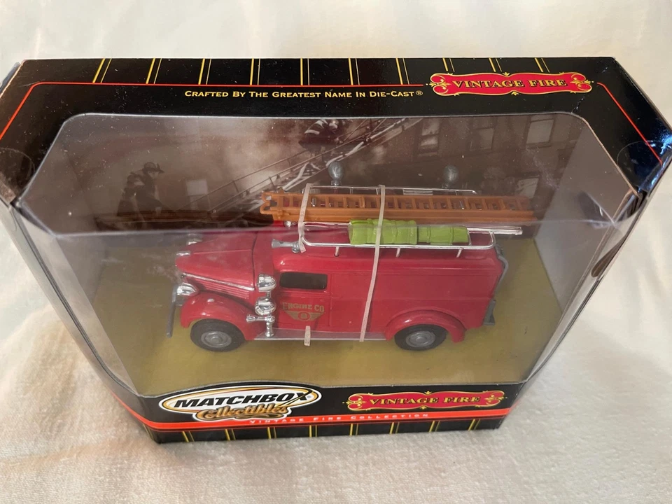 Matchbox Collectibles 1937 GMC Rescue Squad 1:43 Car NIB - Image 2 of 3