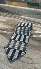 BERGAMO Men’s Necktie 100% All Silk Beautiful Geometric Tie Same Day Shipping!