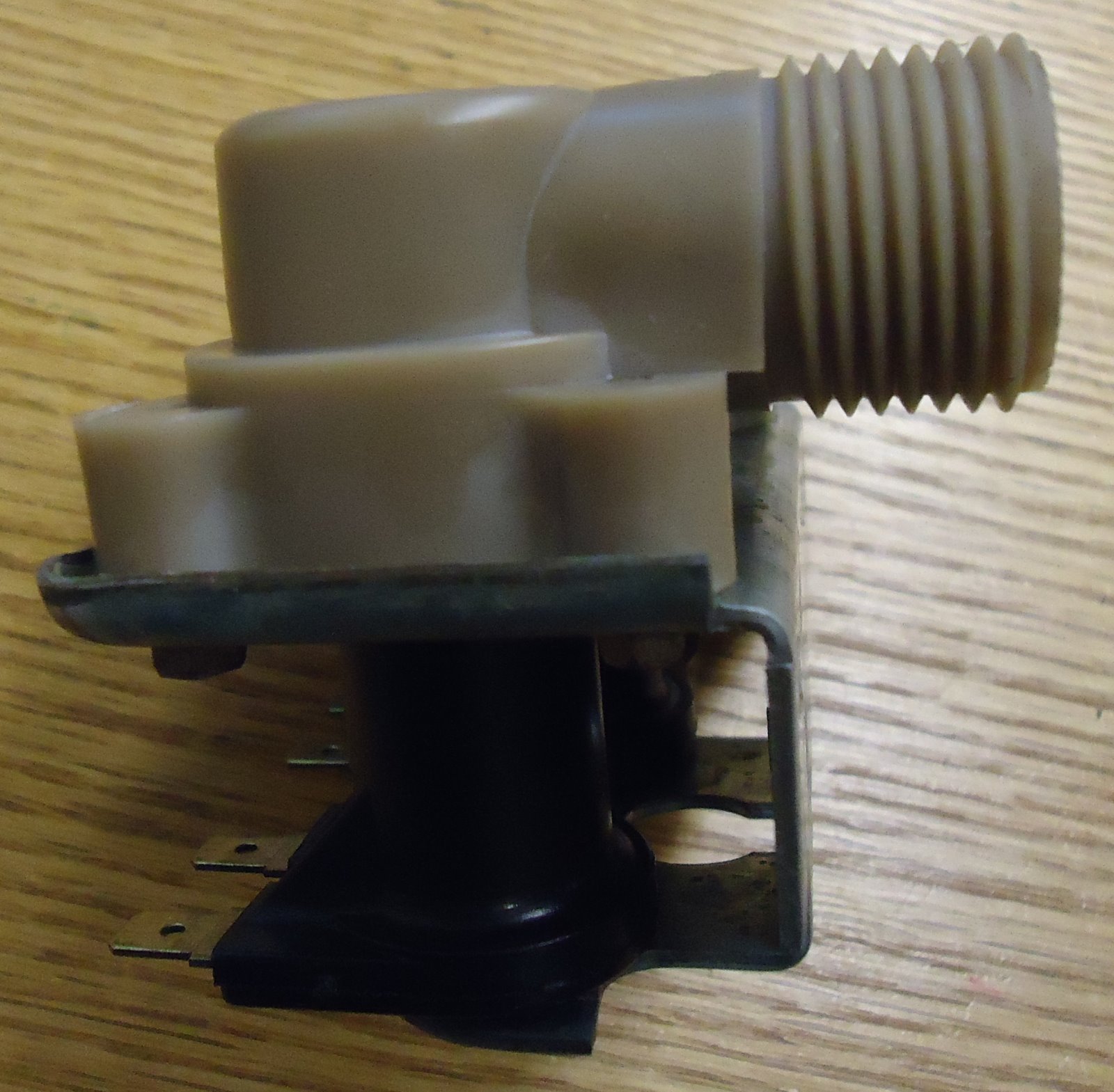 Genuine Frigidaire Front Load Washer Water Inlet Valve Used 131389300