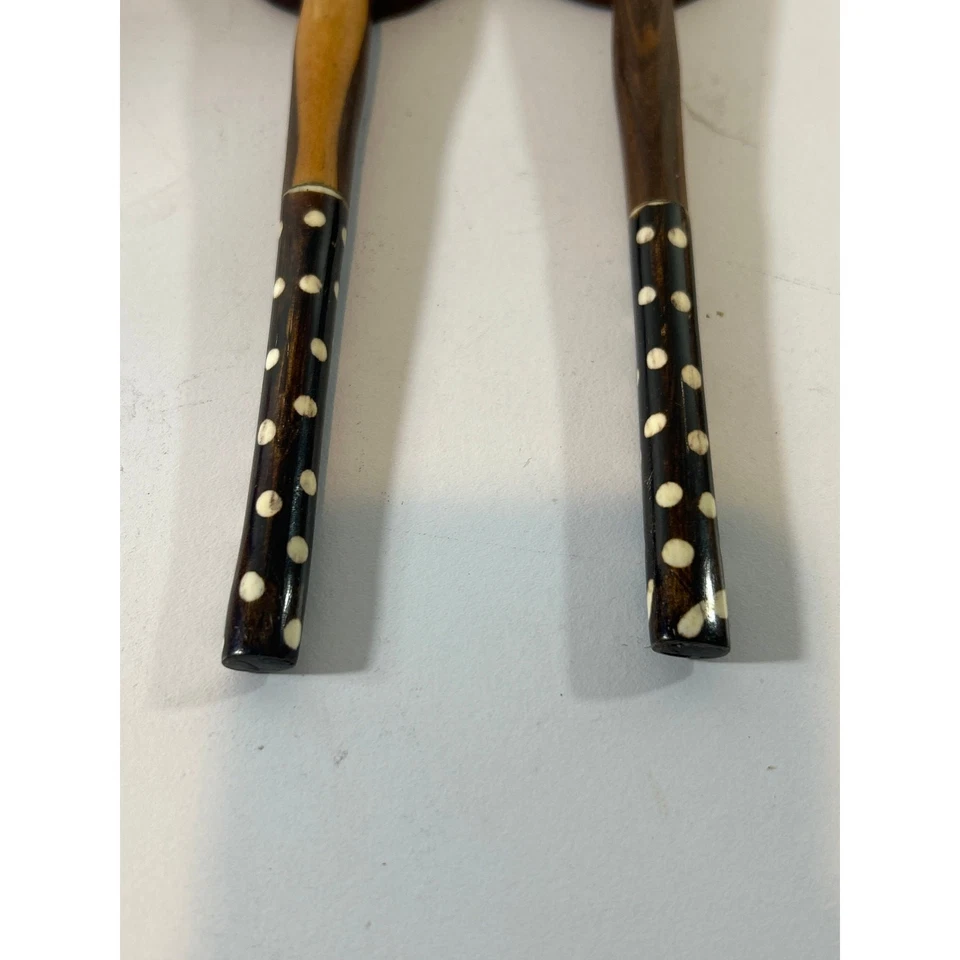 Asas para servir ensaladas de madera africanas, cuchara para servir y tenedor tallado a mano 7,5" Foto 3 de 3