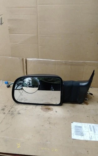 2005 GMC SIERRA 2500  LEFT DRIVER SIDE DOOR MIRROR EXTENDING W TURN
