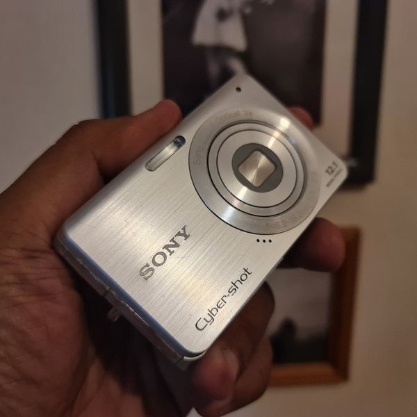 【完品】SONY Cyber-shot DSC-W190 Amazon.com : Sony Cybershot DSC-W190 12.1MP Digital Camera