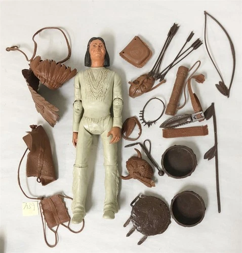 1960s MARX JOHNNY WEST CHIEF CHEROKEE WITH ACCESSORIES LOT #39
