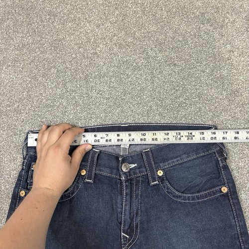 Jeans True Religion uomo 31 (vestibilità 33x34) blu denim taglio lavaggio scuro tasca con patta - Foto 8 di 11