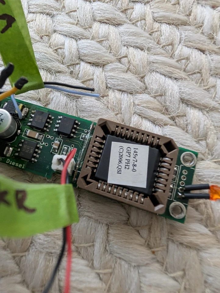 lots DCC sound decoders diesels, OEM Qsi Proto2000 Atlas Bli - Image 3 of 4