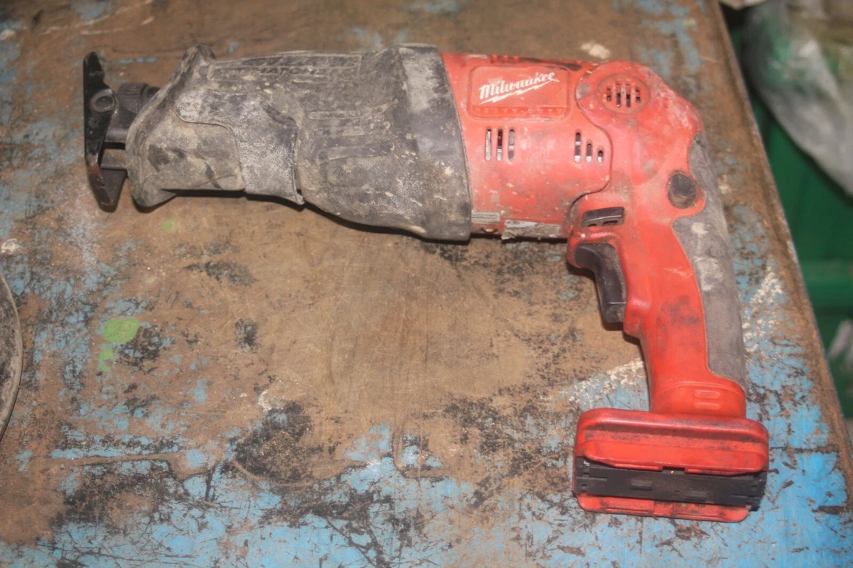 Milwaukee sawzall deals price