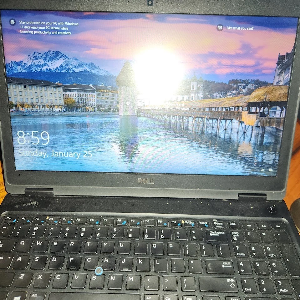 Ordinateur portable Intel Core I5-7300U, 12 Go de RAM, SSD Ordinateur portable Intel Core I5-7300U, 12 Go de RAM, SSD