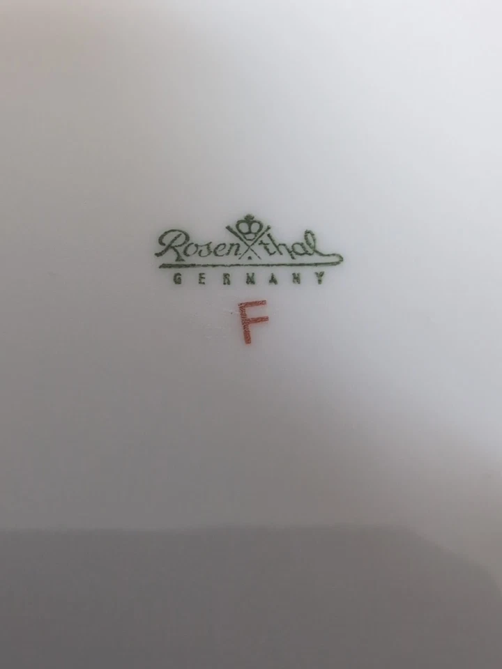 Rosenthal - Ensaladera Continental - 9 1/4" Redonda por 3 1/4" de Alto Foto 3 de 4