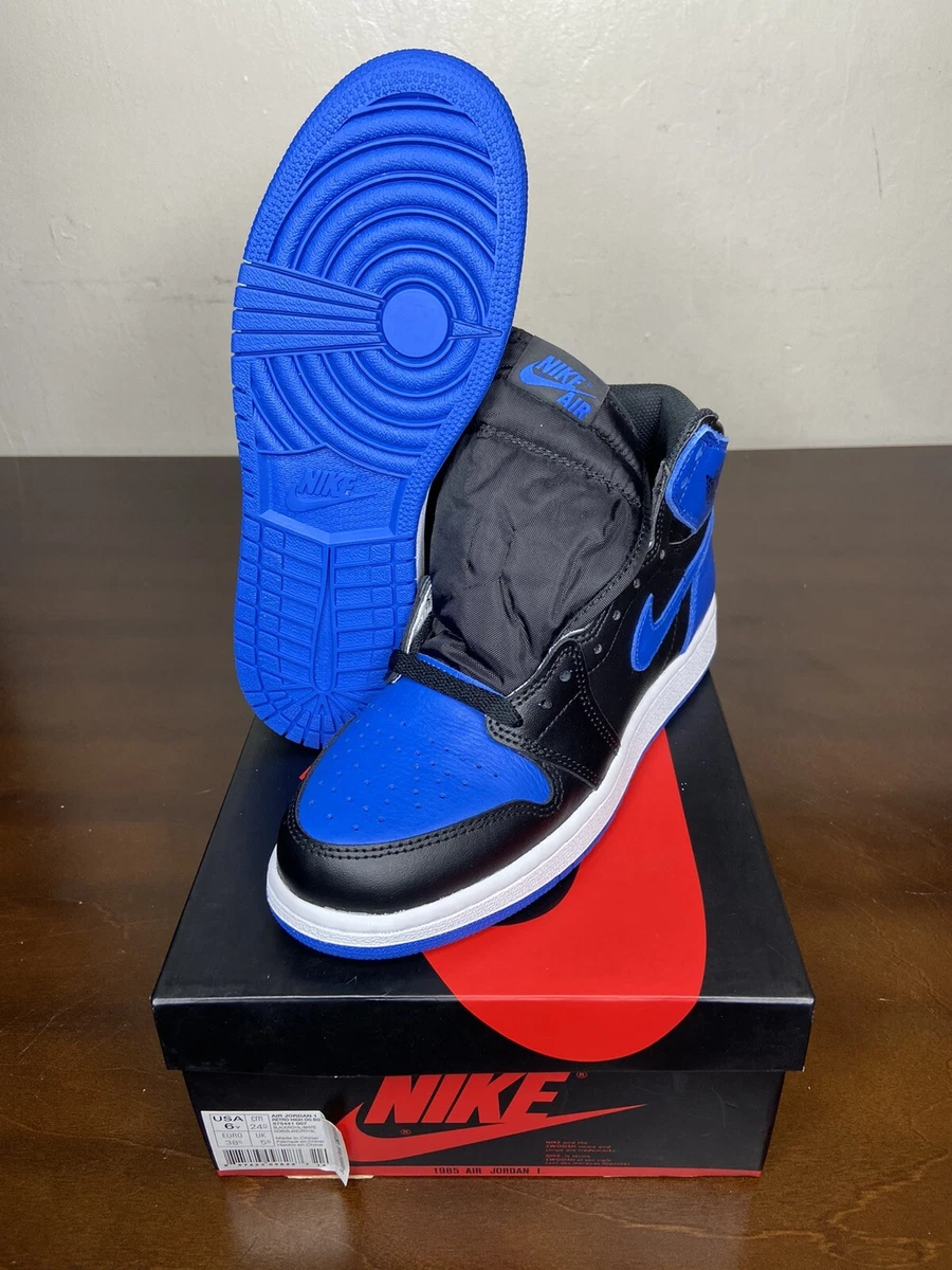 Nike Air Jordan 1 Retro High OG Royal 2017 - Size 6