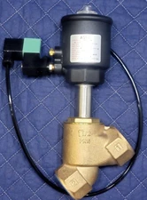 NEW Asco 8290A020S024 Angle Body Valve, NC, air-solenoid pilot 1.5 In NPT 60psi