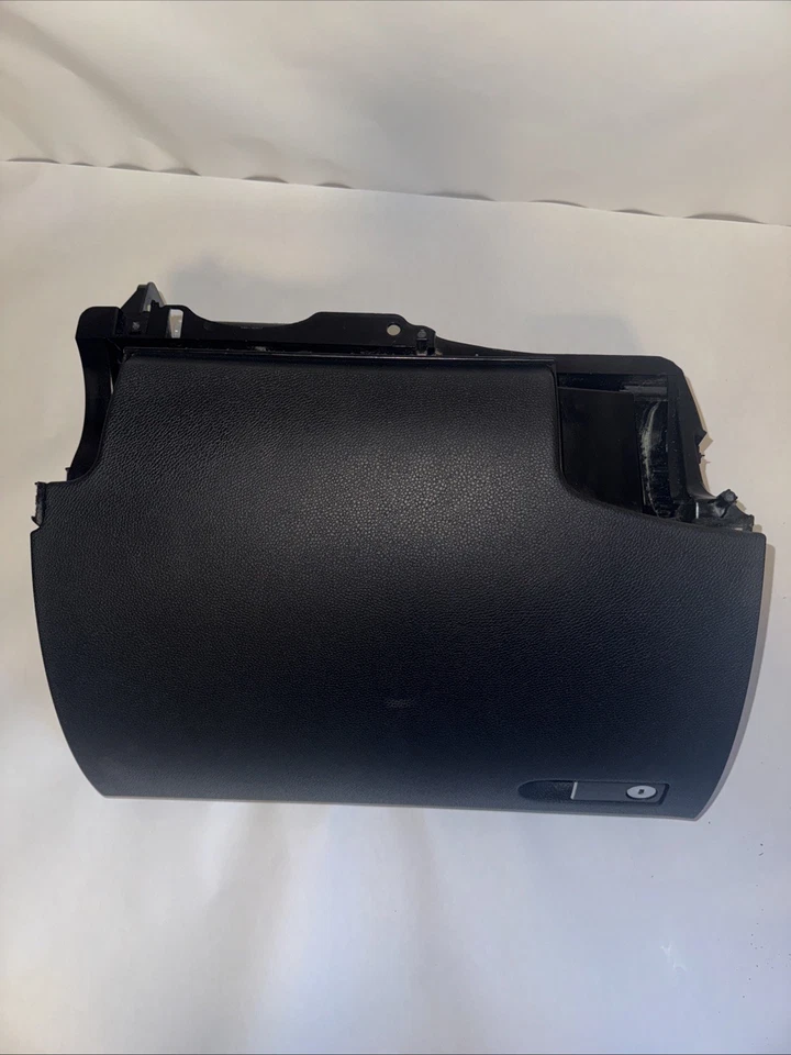 08-11 Mercedes W204 C300 C250 C350 Salpicadero Guantera Compartimento Negro OEM Foto 2 de 4