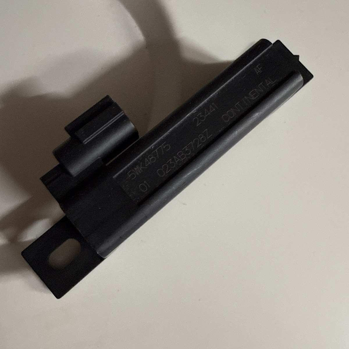 Genuine OEM Keyless Entry Antenna for Nissan 285E5JK60A for sale