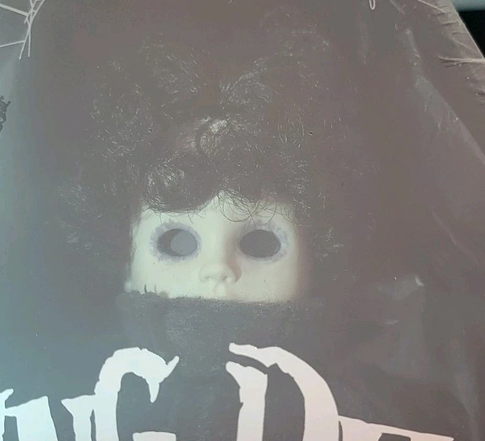 Living Dead Dolls Series 31 THUMP Mezco Factory Sealed *NIB* - Image 2 of 4