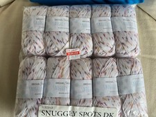 NEW-500 GRAMS-SIRDAR SNUGGLY SPOTS-DOUBLE KNITTING-RETRO SPOT-SHADE 0712-PINKS