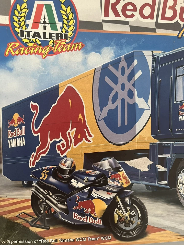 ITALERI RED BULL YAMAHA Racing Truck/Trailer W/Motorcycle 1/24 Model Kit (NIOB) - Image 2 of 4