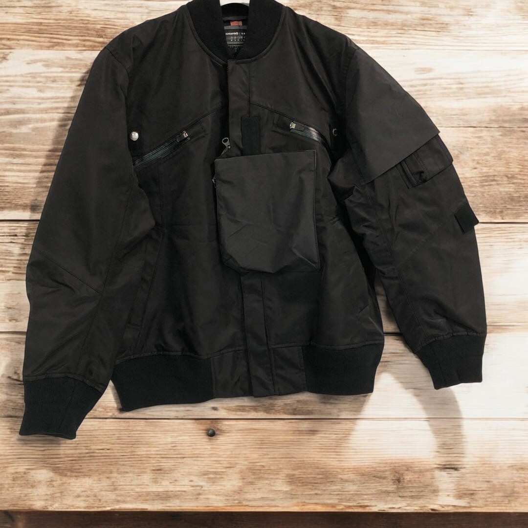 2022 SS Sacai x ACRONYM Bomber Jacket 22-02762M Men's MA-1 2022 SS Sacai x ACRONYM Bomber Jacket 22-02762M Men's MA-1