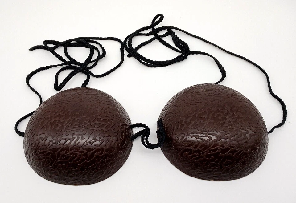 Sujetador marrón con cáscara de coco Top Disfraz Luau Sirena Bikini Cordones de plástico Foto 2 de 4